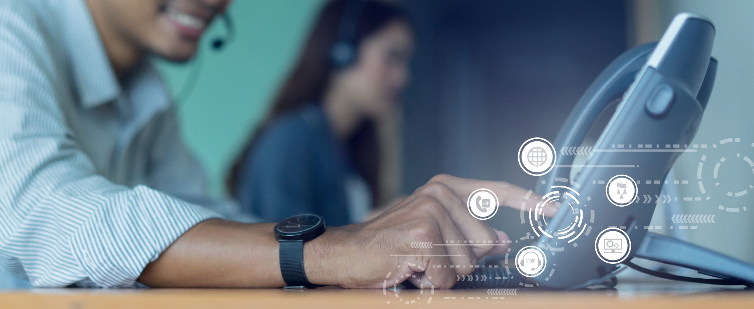 Close,Up,Employee,Call,Center,Man,Hand,Point,To,Press
